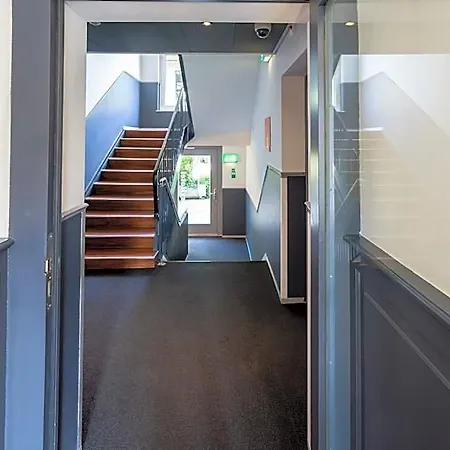 Easyhotel Centre