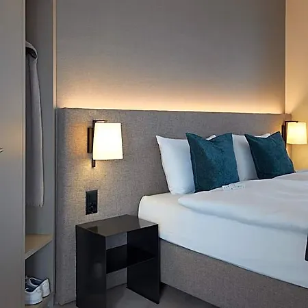 - Franklinstrasse Aparthotel 4*