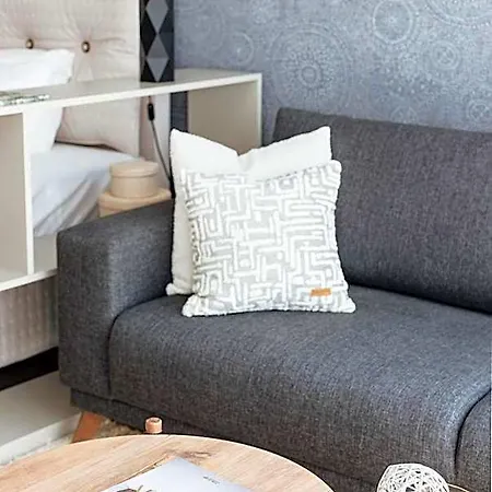 Lamira Serviced Aparthotel