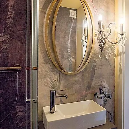 The Henry Self Check-in Aparthotel 3*