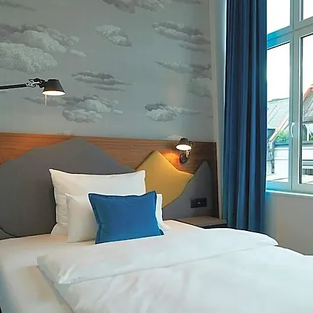 One Hotel 3*