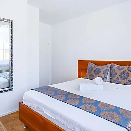 Hotel Old Town 4*