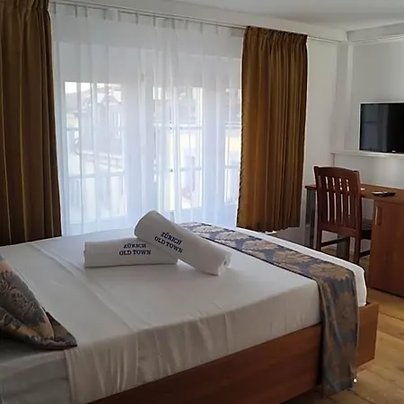 Hotel Old Town 4*
