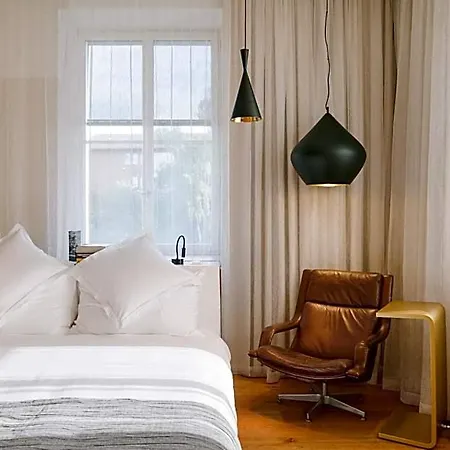 Hotel B2 4*