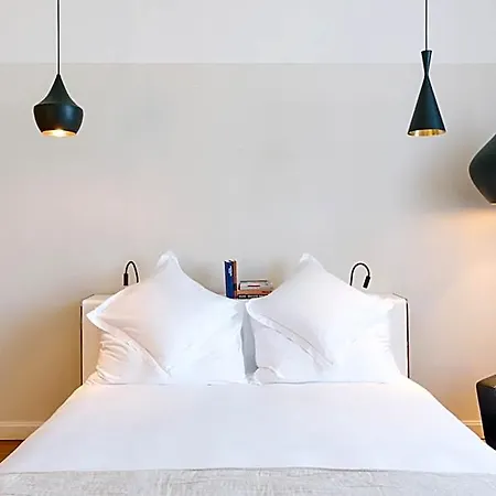 B2 Hotel