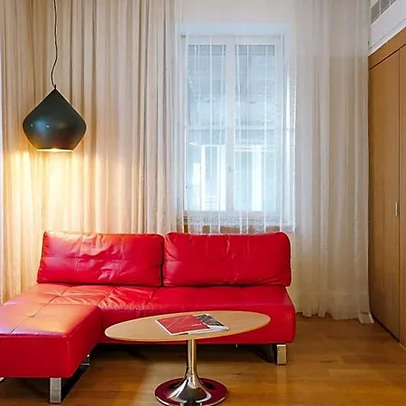 B2 4*