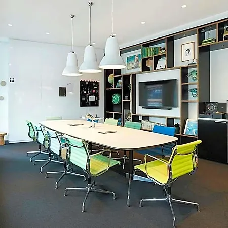 Citizenm Hotel 4*