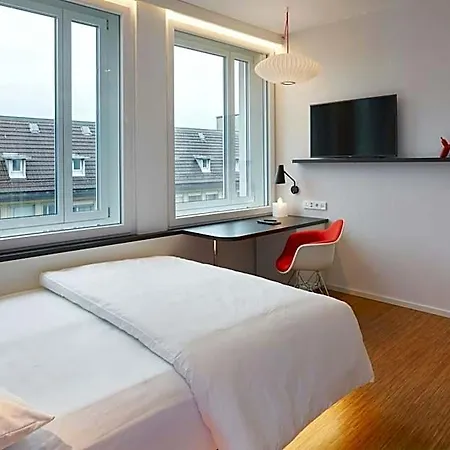 Citizenm Hotel 4*