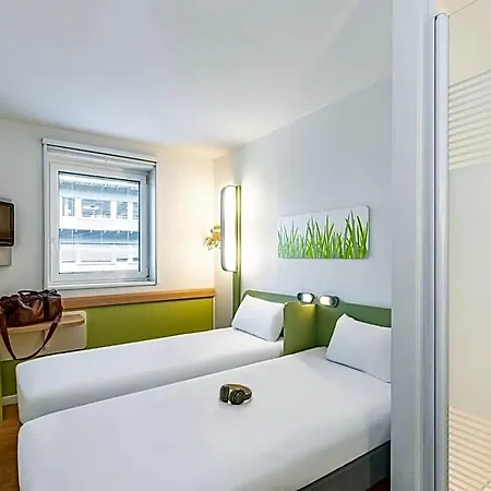 Ibis Budget West
