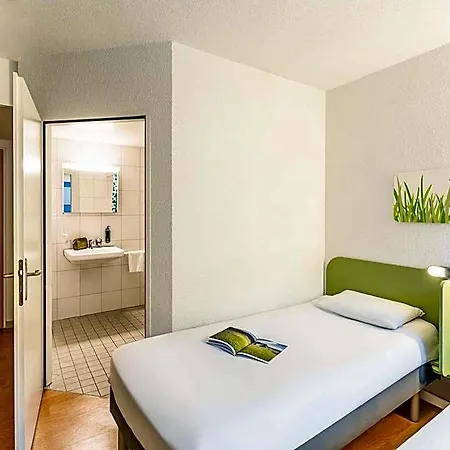 Ibis Budget West