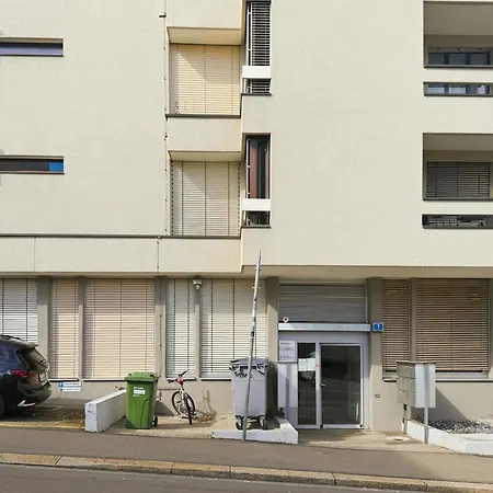Practical In The Center - Art 7 Apartment