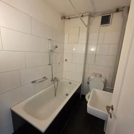 Large Flats, Center - Schd Apartment