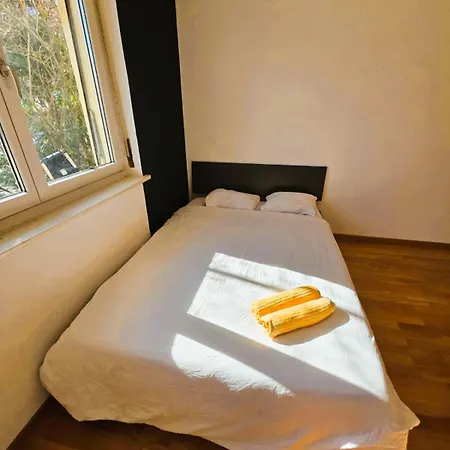 Large Flats, Center - Schd Apartment