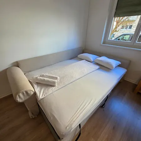 Large Flats, Center - Schd Apartment *
