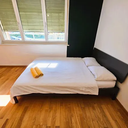 Large Flats, Center - Schd Apartment Zurich