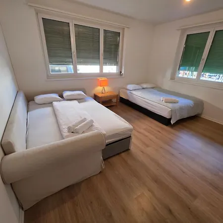 Large Flats, Center - Schd Apartment Zurich