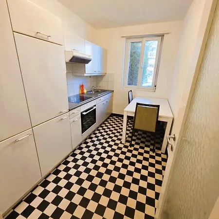 Large Flats, Center - Schd Apartment *