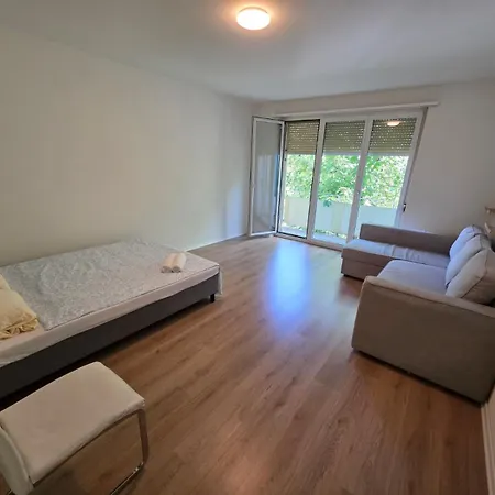 Large Flats, Center - Schd Apartment Zurich