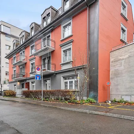 Apartment Cozy 1br In Center - Color 31 Zurich