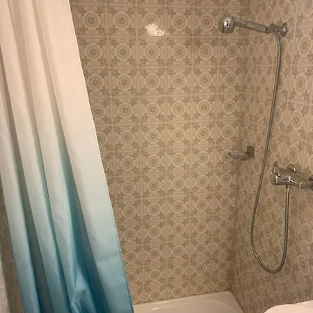 Flat - Close To Hb Uni Apartment *