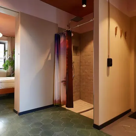 Guest house Zentrales Im Kreis 4 Fuer Jung Lovers *