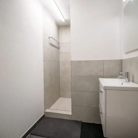 Compact With Easy Access And Near Center Holiday home *