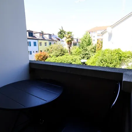 Comfortable In Altstetten Apartment