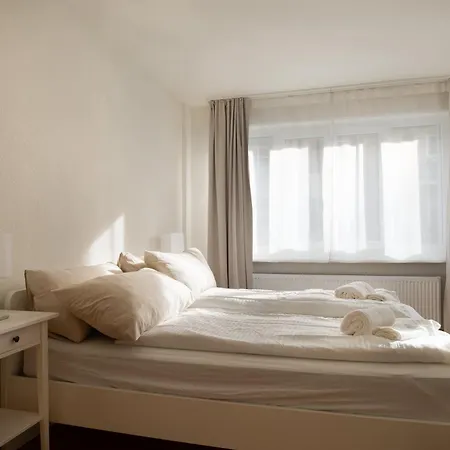 Modern Centre Flat With Balcony * Zurich