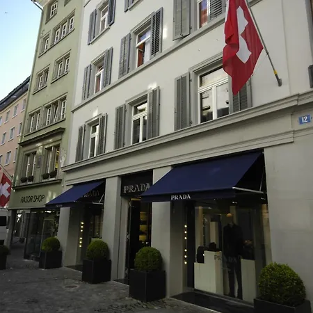 Charming In The Perfect Spot - Stork 34 Apartment