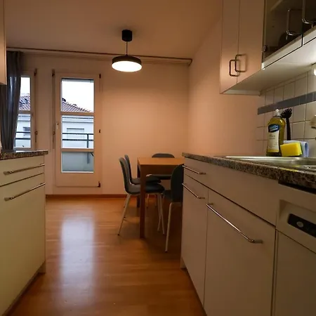 Bright & Practical 2br Near Center Zurich