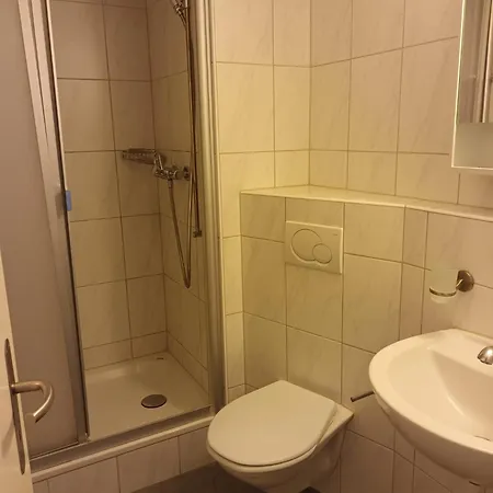 Charming In The Perfect Spot - Stork 34 Apartment