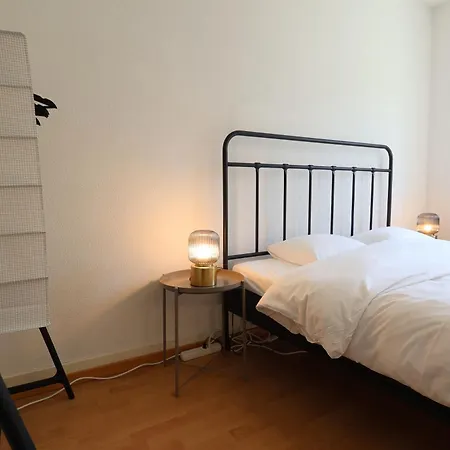 Simple & Comfy In * Zurich