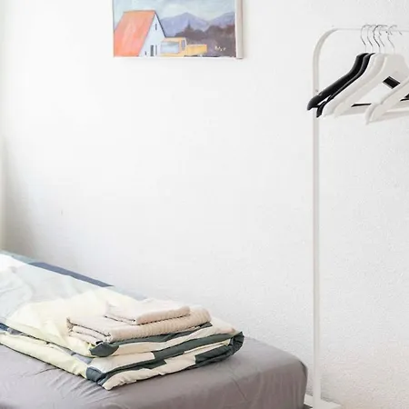 Family - 3 Bedrooms Sleeps 7 Zurich