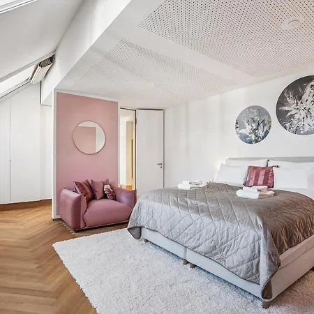 Old Town Penthouse 360 Views Rooftop Terrace Apartment *