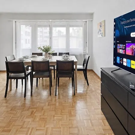 Family - 3 Bedrooms Sleeps 7 * Zurich