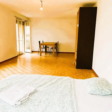 Apartment Center Flats With Balcony - Rigi *