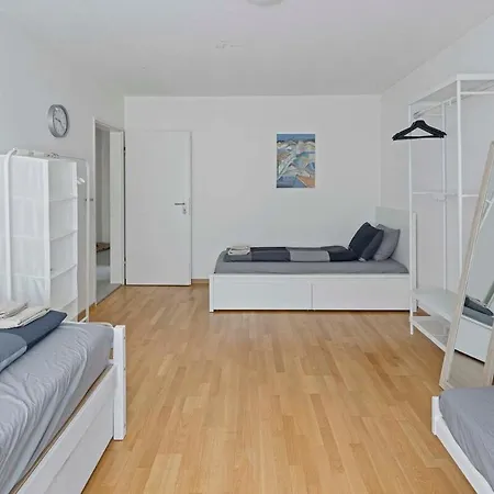 Apartment Family - 3 Bedrooms Sleeps 7 Zurich