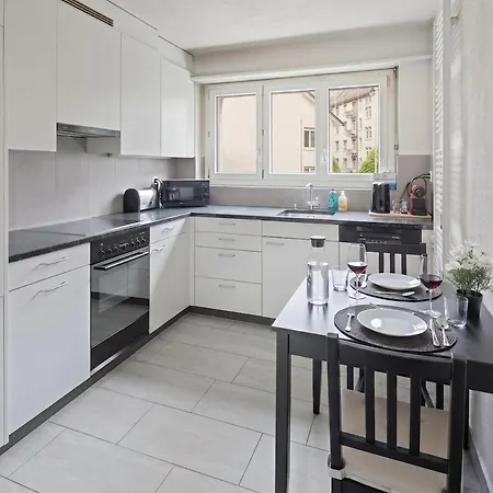 Apartment Family - 3 Bedrooms Sleeps 7