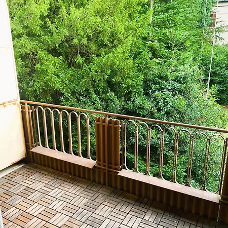 Center Flats With Balcony - Rigi Apartment *