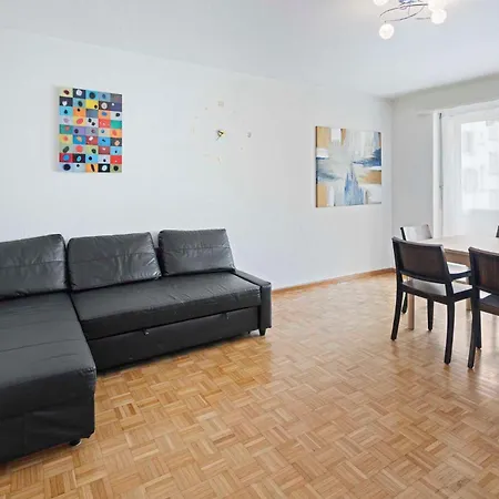 Apartment Family - 3 Bedrooms Sleeps 7