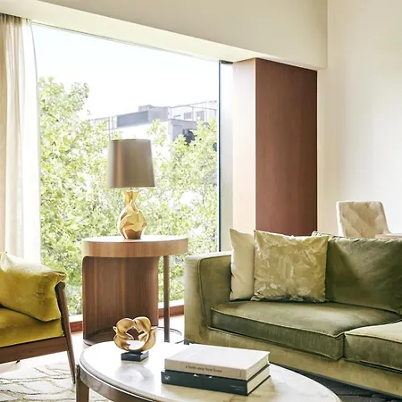 Park Hyatt – Center Luxury