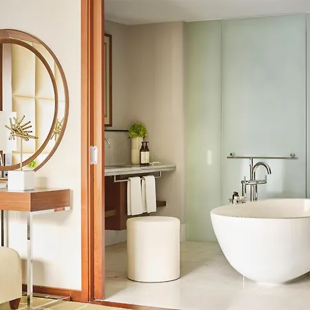 Park Hyatt – Center Luxury Hotel