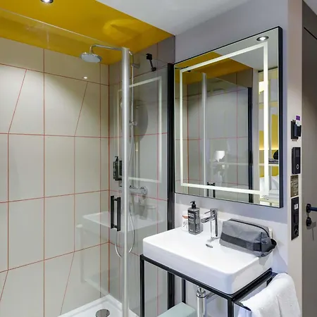 Ibis Styles Center 3*