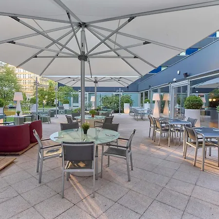 Ibis West Hotel 3*