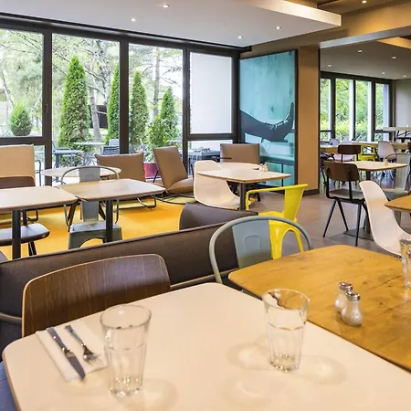 Hotel Ibis Messe Airport 3*