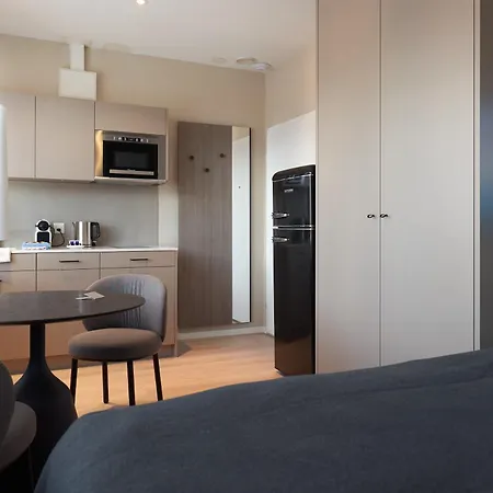 - Franklinstrasse Aparthotel 4*