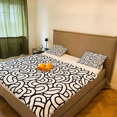 3 Old Town Flat - Munsterb Apartment *
