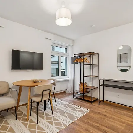 Apartment Exclusive Near Center - Color 4