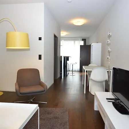 1br - Modern, Stylish, Centrally Located - Baron 26 Apartment