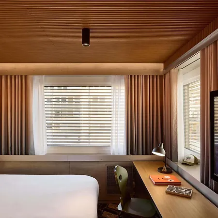 Hotel Mama Shelter 4*